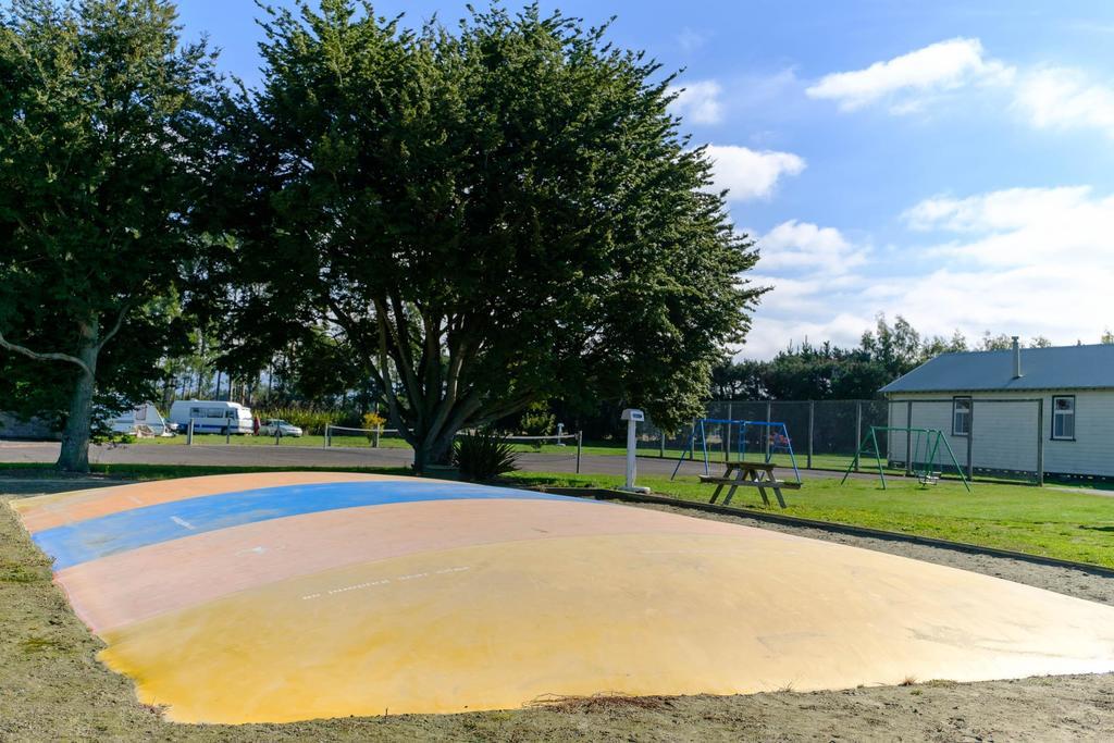 Grumpy'S Kiwi Holiday Park Geraldine Buitenkant foto