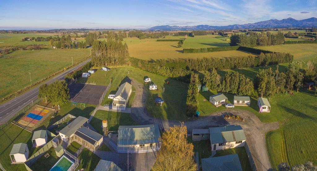 Grumpy'S Kiwi Holiday Park Geraldine Buitenkant foto